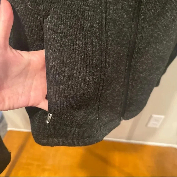 Reebok Small Lightly Used Fitted Runners Jacket - Picture 5 of 10